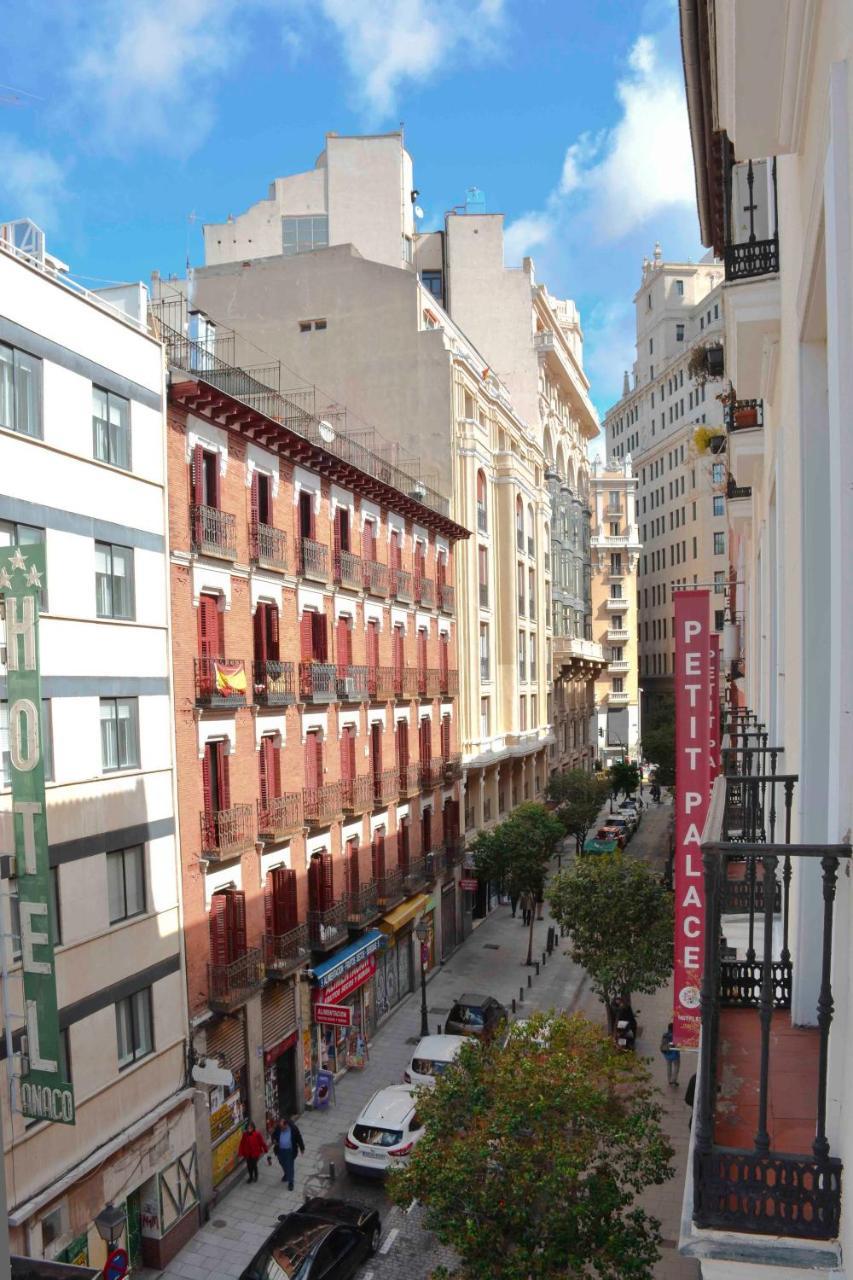 Hostal Guestped Madrid Exterior photo